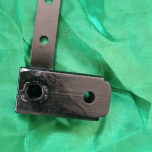 FRONT UPRIGHT BRACKET